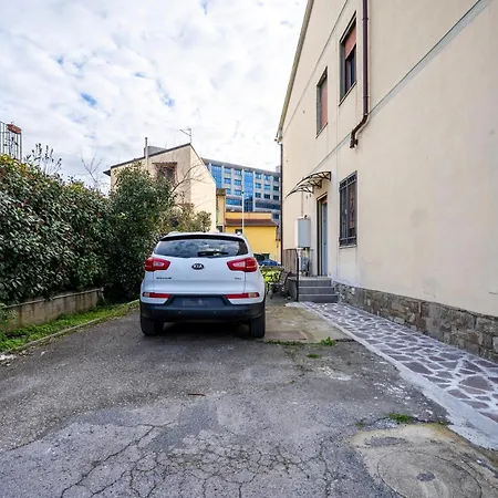 Airport Suite A 15 Min Centro Storico Con Parcheggio Gratuito Apartment *