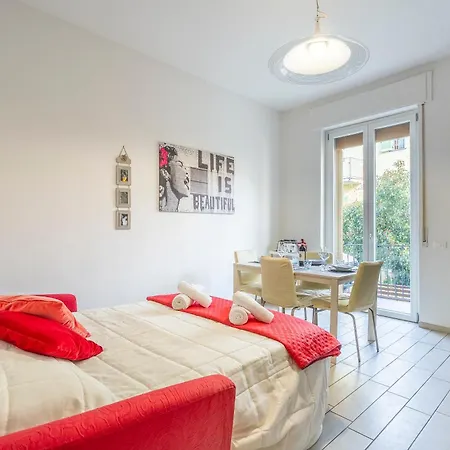 Airport Suite A 15 Min Centro Storico Con Parcheggio Gratuito Apartment *