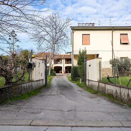 Airport Suite A 15 Min Centro Storico Con Parcheggio Gratuito *